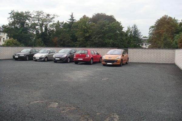 Oberdeck hinter Verwaltungsgebäude.JPG