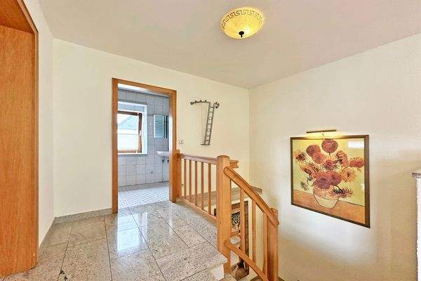 zweite Diele mit Treppenhaus im 1.OG