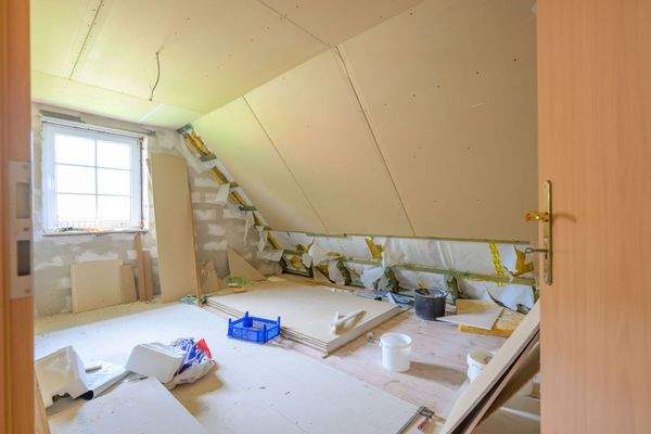 nicht ausgebauter Bereich im DG.jpg