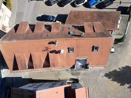 Doppelt gedeckt mit Biberschwanzziegel