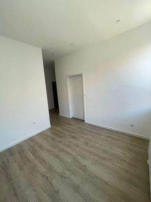 7fb9e7e5-319d-455f-8d54-7f35dea51057