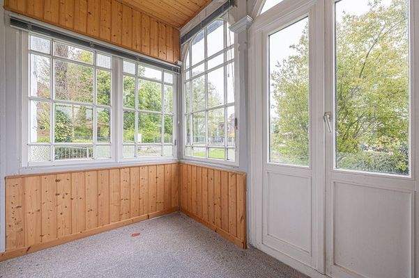 Separater Zugang zum Büro