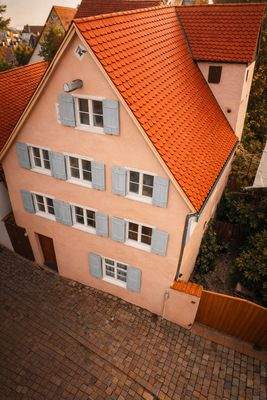 Aussen 1 (KI-Generiert)