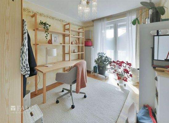 Büro - (KI generiert)