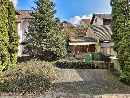 2 KFZ-Stellplätze (Errichtung Doppelgarage möglich)