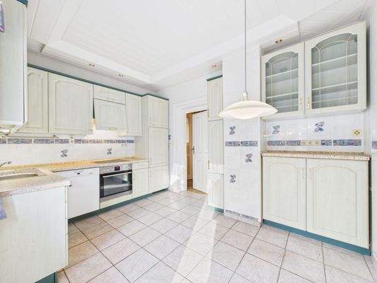 CAM03642G0-PR0048-STILL016