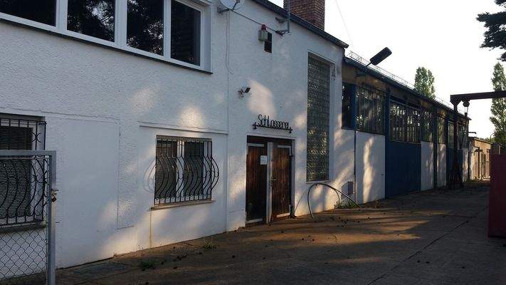 Eingang Werkstatt.jpg