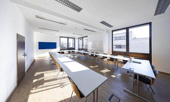 Büro 5 Ansicht 1 im 1. Obergeschoss (kann optional in zwei Büros aufgeteilt werden)