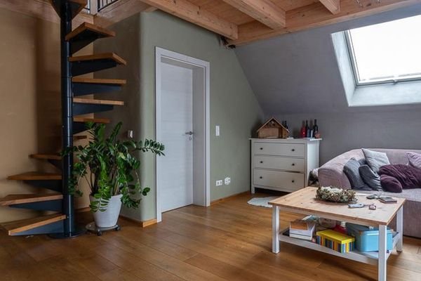Wohnzimmer DG