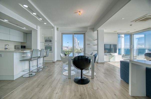 642286-penthouse-for-rent-in-limassol_orig.jpg