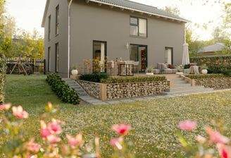 Ext_MA_Aura_158_modern_GardenView_2026 Titel