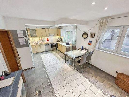 Essbereich und Küche WE 1