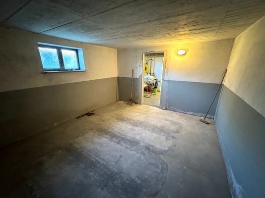 KG Keller 5 / Ehem. Öltank