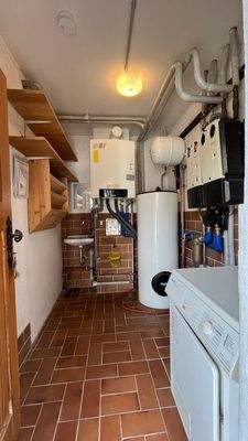 Waschküche Heizung Vorderhaus