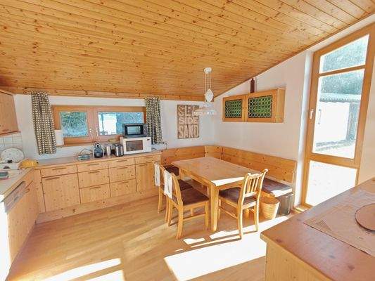 Essbereich mit Küche