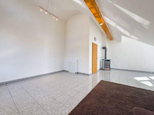 Großes Wohnzimmer DG