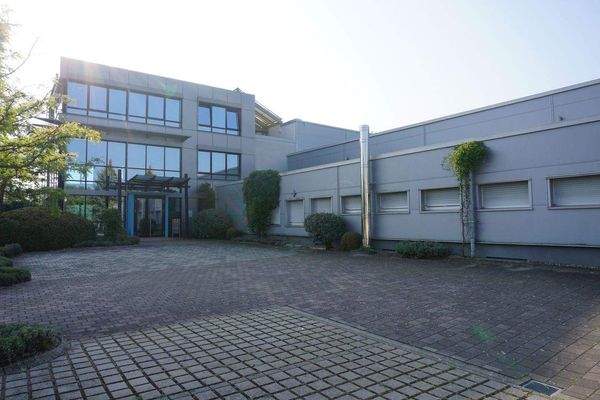 Bürogebäude, Halle West rechts