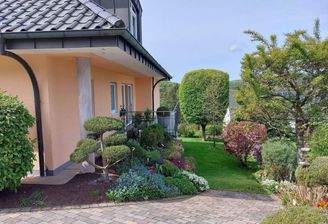 10wunderschöner Garten.jpg