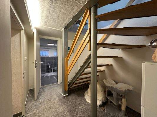 Treppenaufgang vom Kellerbereich