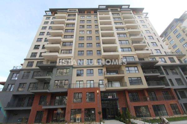 Luxe Flats with High Investment Potential in Beylikduzu