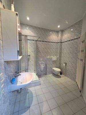 Dusche und WC im Garagenanbau