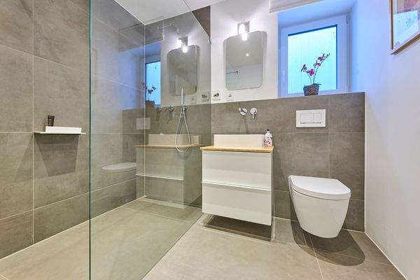 Duschbad im Souterrain