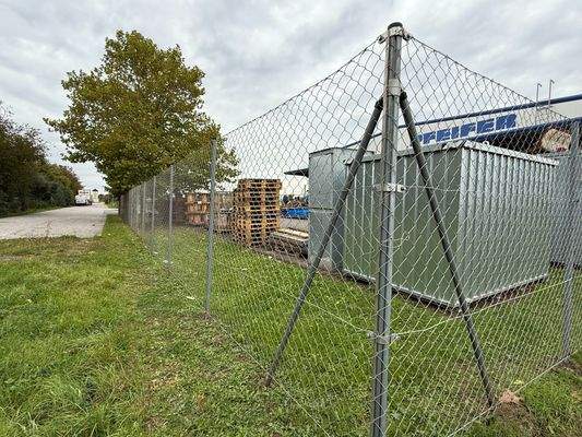 komplett und wertig eingezäunt