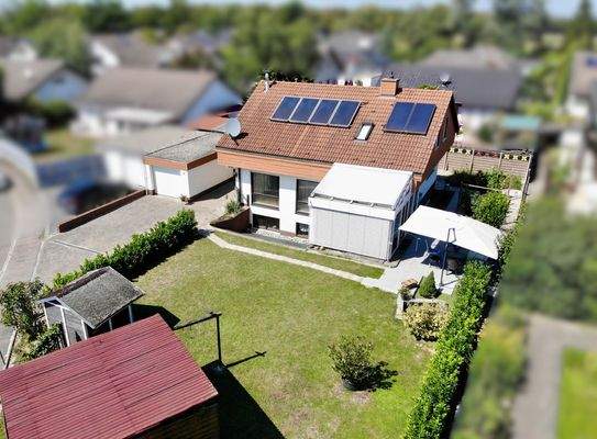 Hausansicht Vorgarten