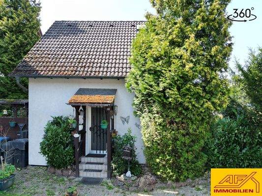 Einfamilienhaus mit Stellplatz