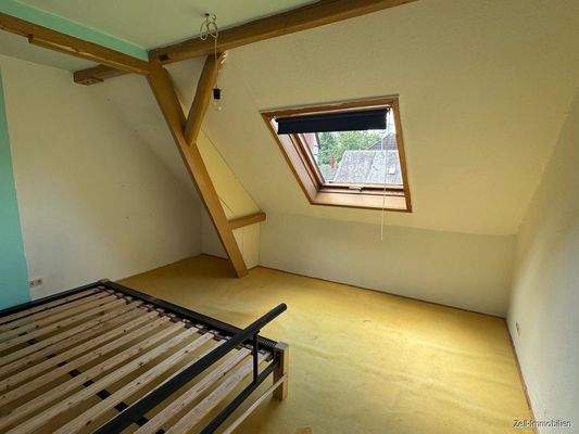 Zimmer DG 3-Familienhaus