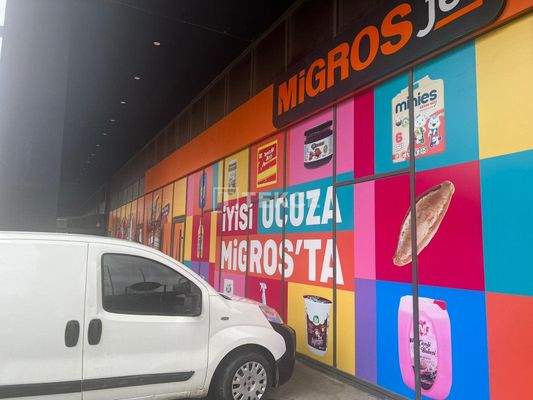 Shop for Sale in İstanbul with Migros Market Tenant