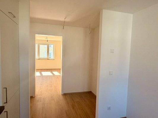 Blick in den Flur mit Garderobe