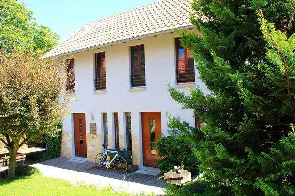 Nebenhaus mit Einliegerwohnung