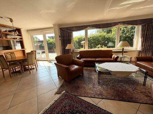 Wohnzimmer/Esszimmer