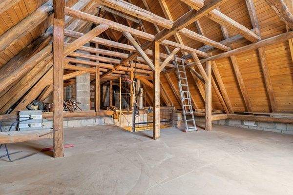 Scheune ausbaubar - OG