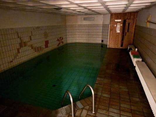Schwimmbad.jpeg