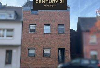 Frontansicht des Wohnhauses