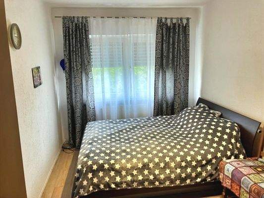 Schlafzimmer 3. OG links