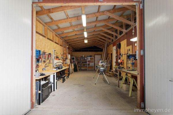 Werkstatt hinter den Garagen