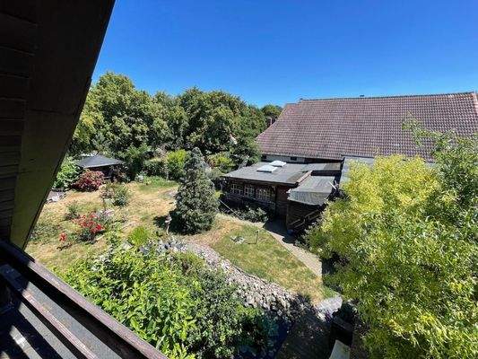 004020156800_302_259_10122022212011666