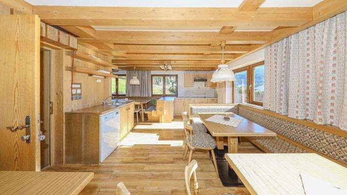 KITZIMMO-Apartmenthaus mit traumhaftem Ausblick kaufen - Immobilien Fieberbrunn.