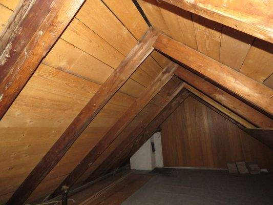 eingebretterter Dachstuhl 