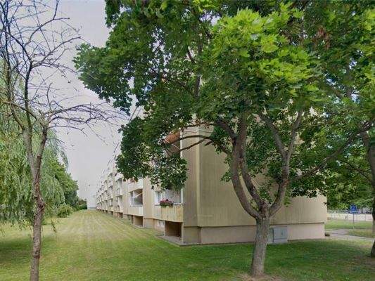 seitliche Hausansicht