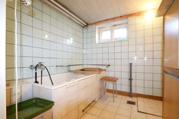 Badezimmer KG