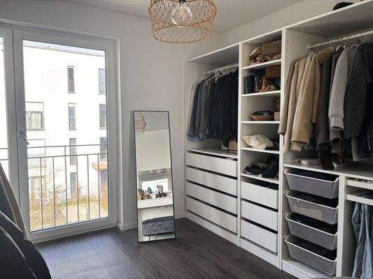 Büro/Ankleidezimmer