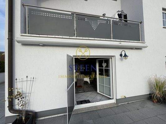 Terrassen-Eingang & Balkon 1.OG