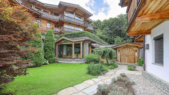 KITZIMMO-Exklusive Wohnung in luxuriöser Anlage mit Indoorpool kaufen - Immobilien Ellmau.