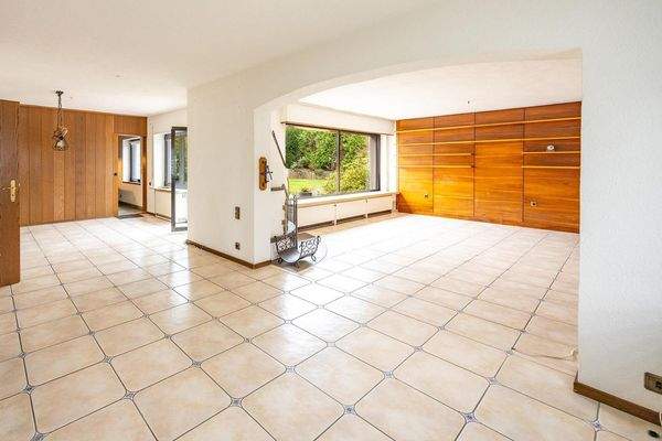 EG: Wohn- und Esszimmer