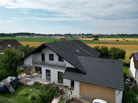 Komplettes Dachgeschoß mit Südbalkon