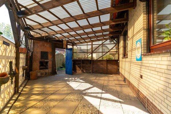 Hausansichten 10 - Der Sommergarten 1.jpg